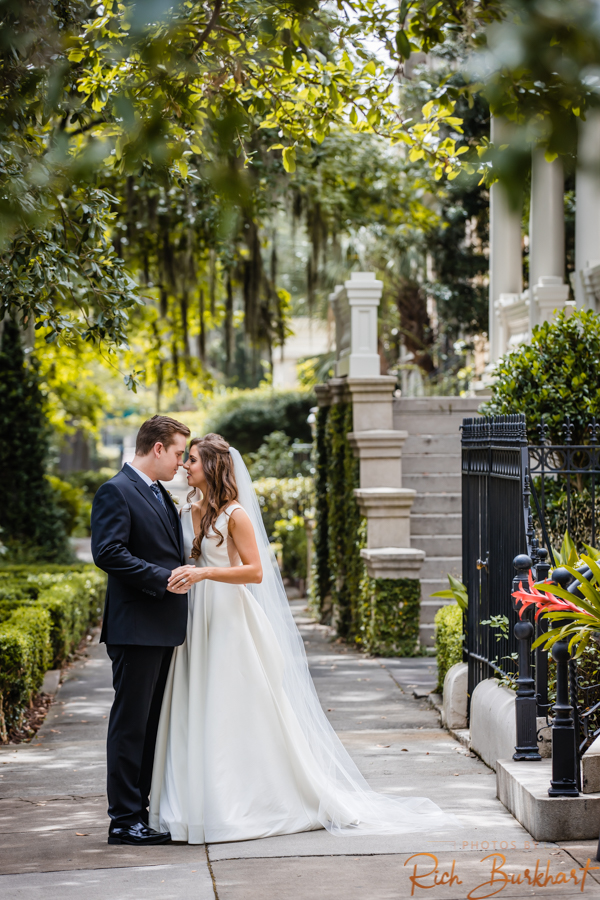 https://photosbyrb.com/wp-content/uploads/2023/09/Intimate-Wedding-at-The-Gastonian-Rich-Burkhart-Photography-22.jpg